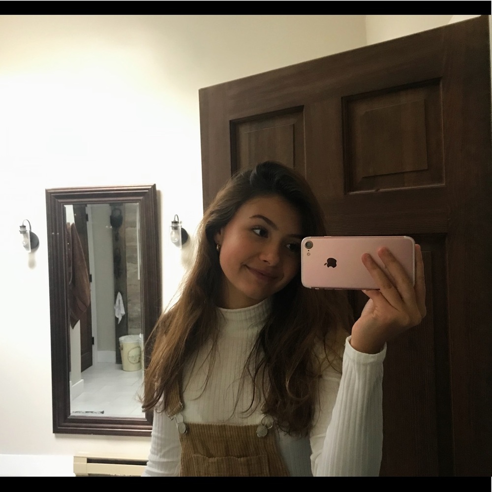 Meet your Posher, Zoe